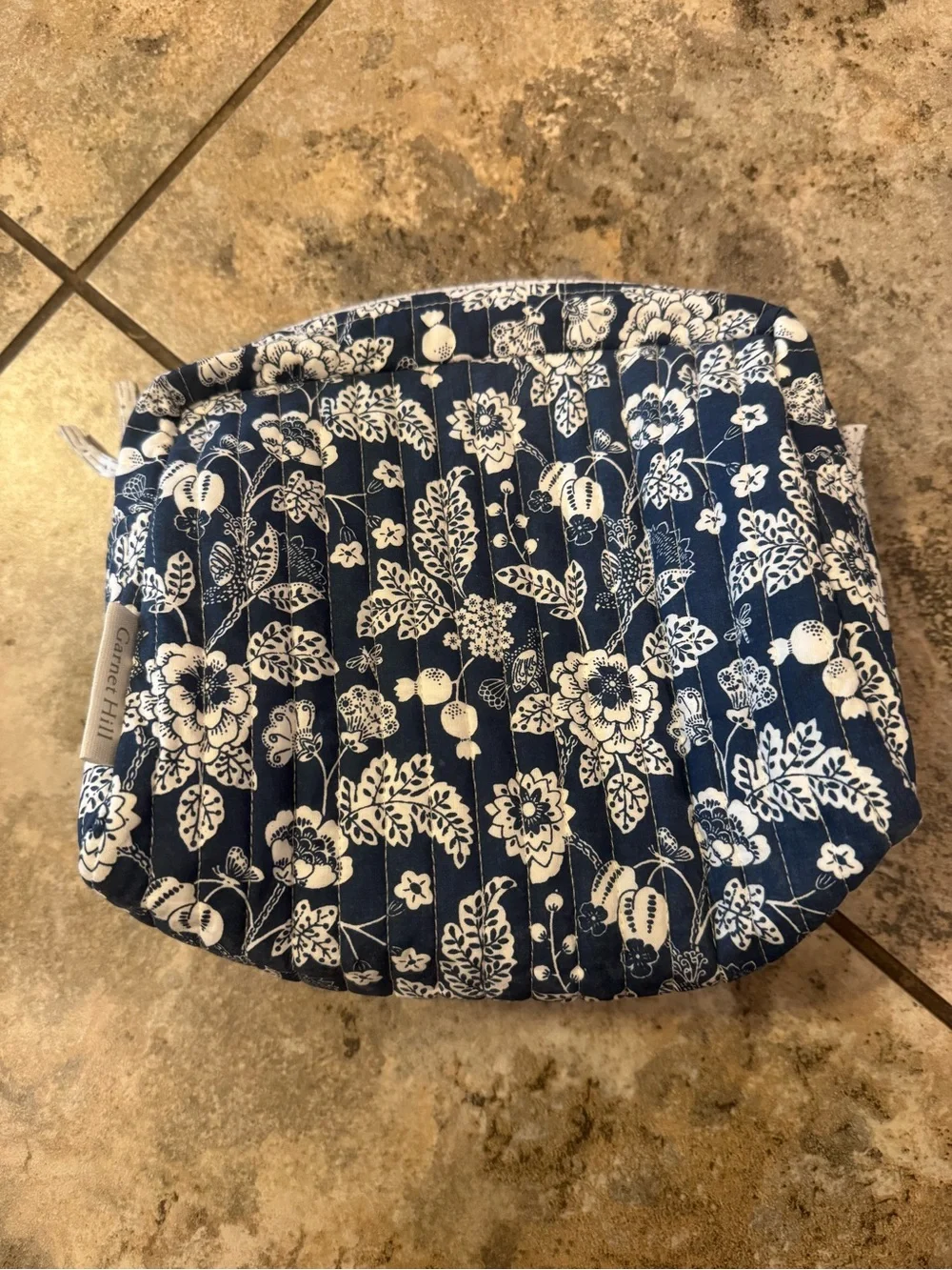 Garnet Hill quilted cosmetic bag set of (2) vibrant navy and white floral